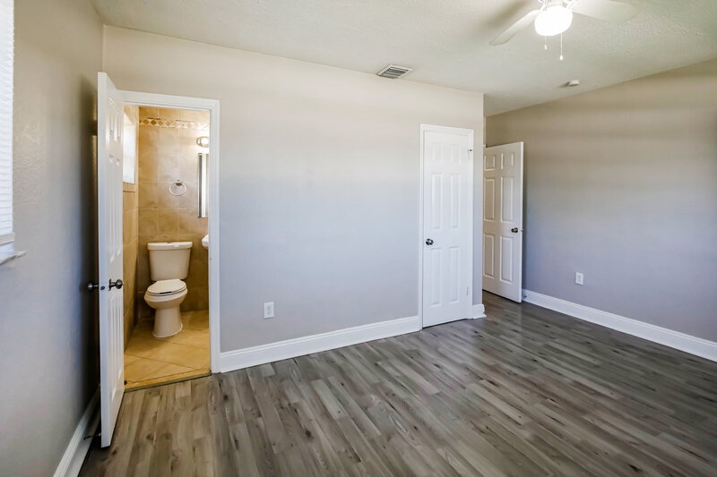 2,945/Mo, 2300 De Soto Dr Miramar, FL 33023 Main Bedroom View