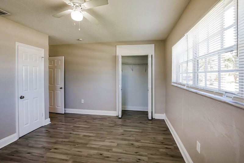 2,945/Mo, 2300 De Soto Dr Miramar, FL 33023 Main Bedroom View 2