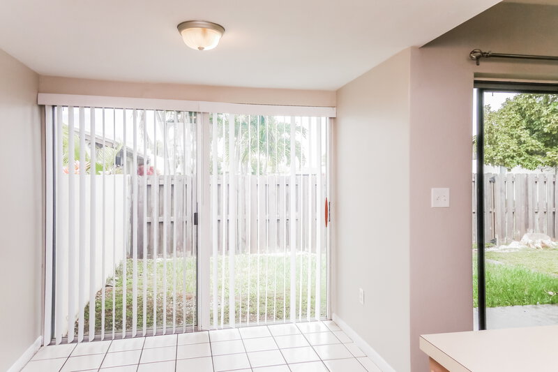 2,880/Mo, 11010 SW 123rd Ave Miami, FL 33186 Dining Room View 2