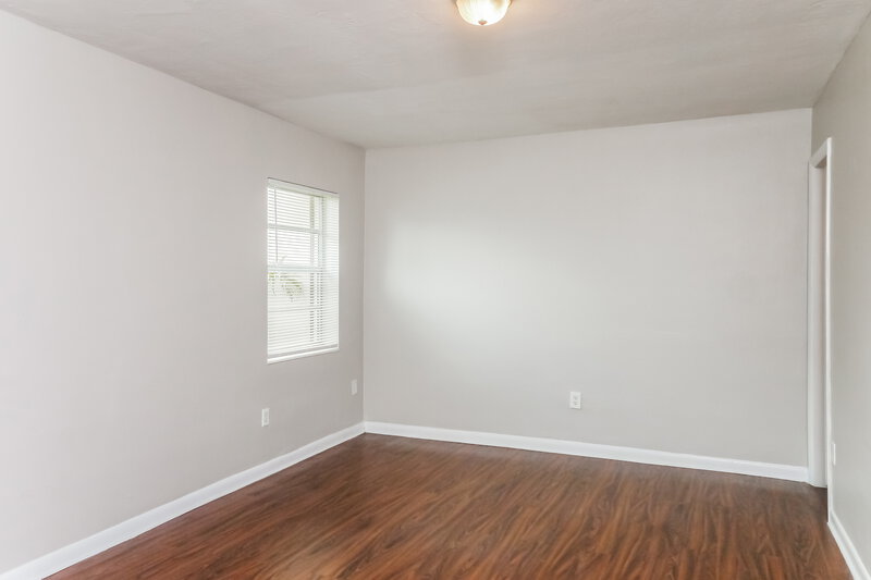 2,880/Mo, 11010 SW 123rd Ave Miami, FL 33186 Main Bedroom View 2