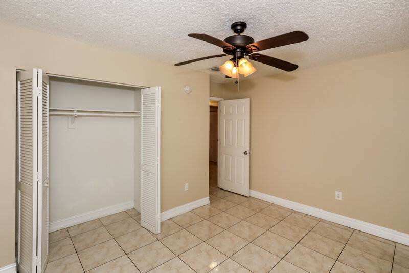 2,560/Mo, 4205 SW 137th Ct Miami, FL 33175 Bedroom View 2