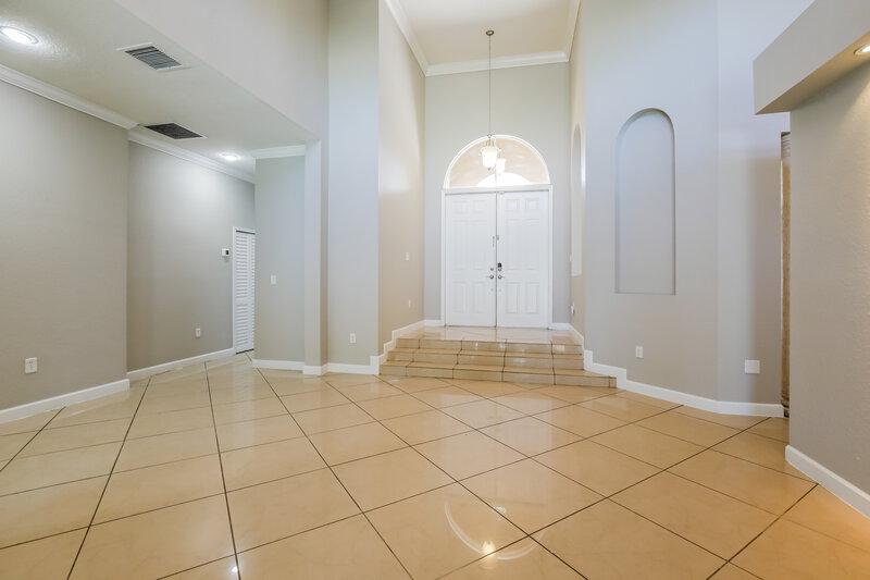 5,090/Mo, 19367 Sw 132nd Ct Miami, FL 33177 Living Room View 3