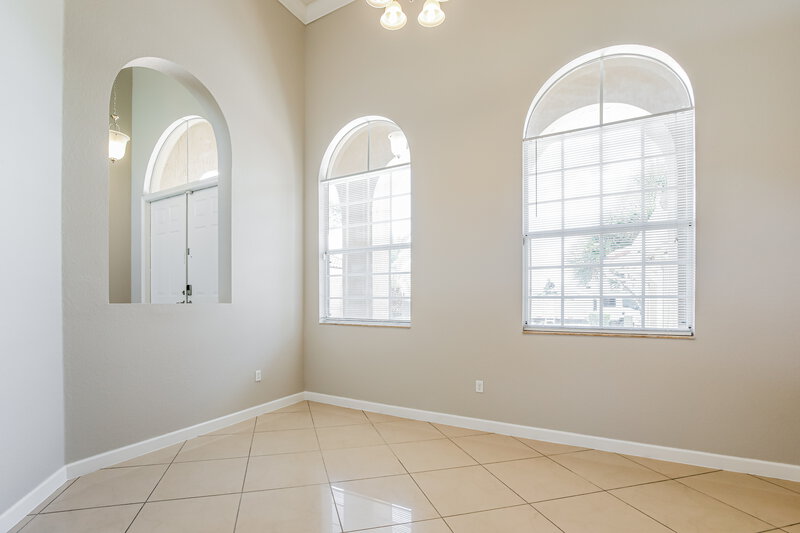 5,090/Mo, 19367 Sw 132nd Ct Miami, FL 33177 Dining Room View