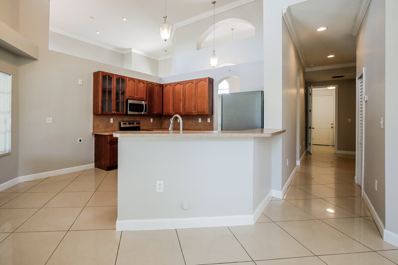 5,090/Mo, 19367 Sw 132nd Ct Miami, FL 33177 Kitchen View
