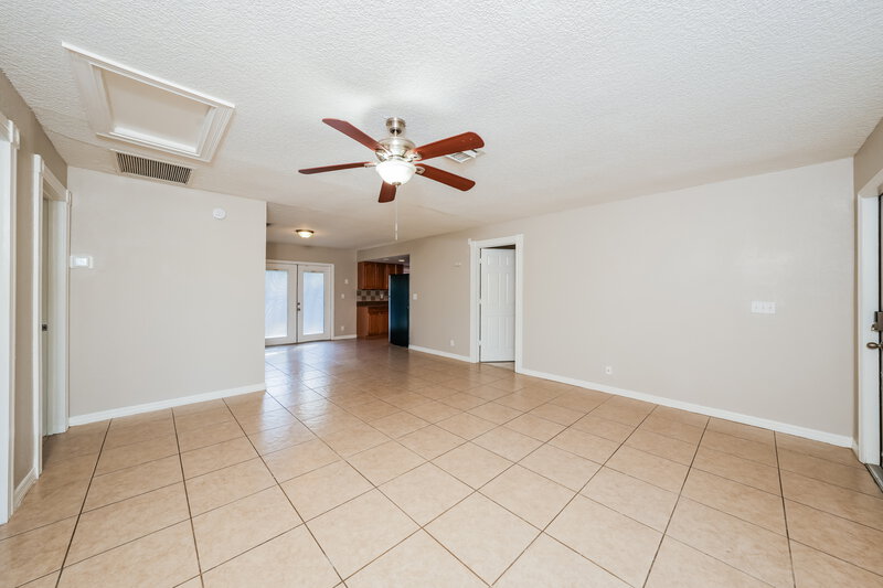 2,910/Mo, 5720 Royal Palm Beach Blvd Royal Palm Beach, FL 33411 Living Room View