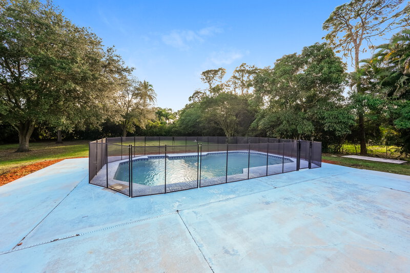 2,910/Mo, 5720 Royal Palm Beach Blvd Royal Palm Beach, FL 33411 Backyard View