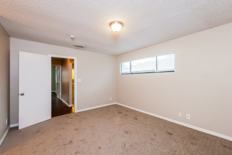 2,700/Mo, 10610 La Placida Dr Coral Springs, FL 33065 Bedroom View 3