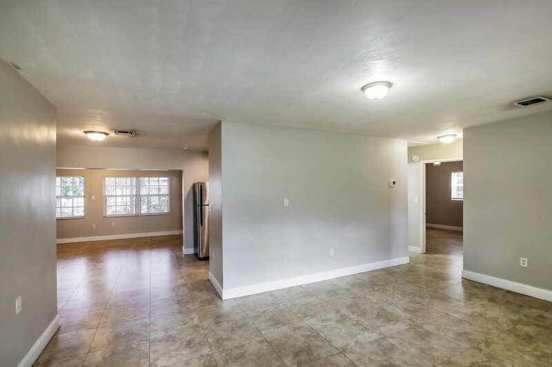 2,770/Mo, 3231 Sw 67 Ave Miramar, FL 33023 Living Room View