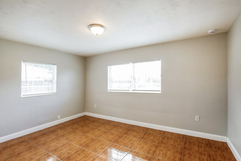 2,770/Mo, 3231 Sw 67 Ave Miramar, FL 33023 Main Bedroom View 2