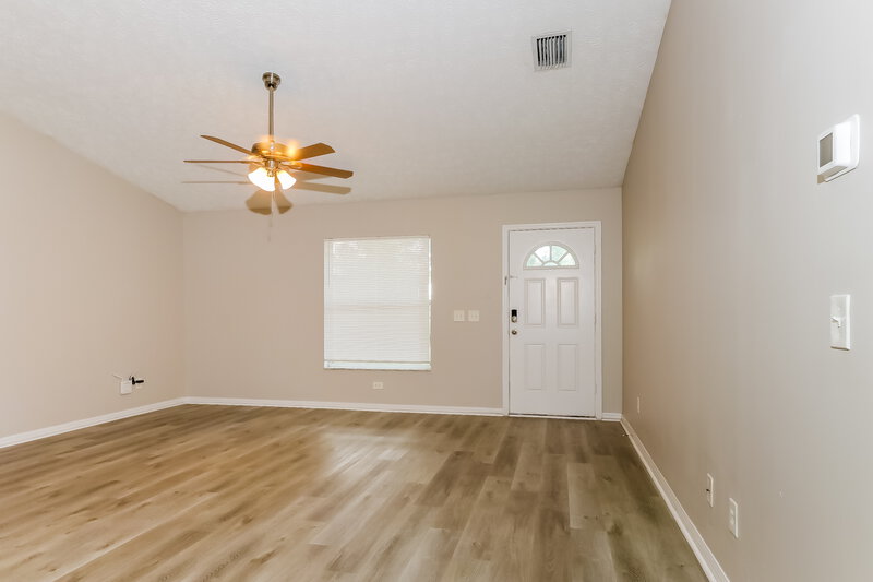 2,115/Mo, 7805 HOLOPAW AVE Fort Pierce, FL 34951 Living Room View