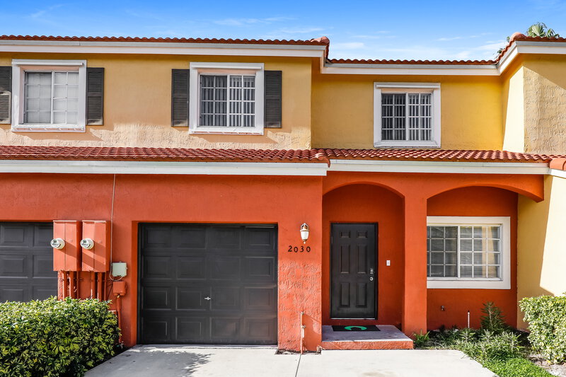 2,920/Mo, 2030 SW 104 AV Miramar, FL 33025 External View