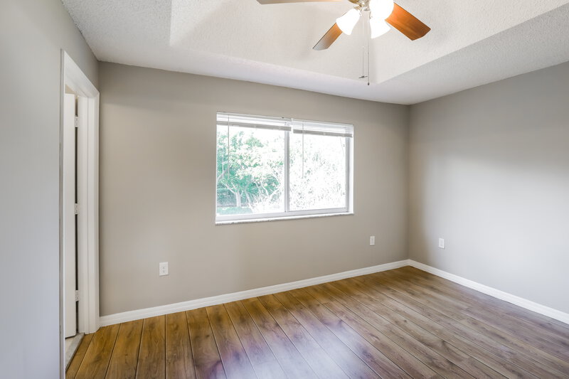 2,920/Mo, 2030 SW 104 AV Miramar, FL 33025 Main Bedroom View