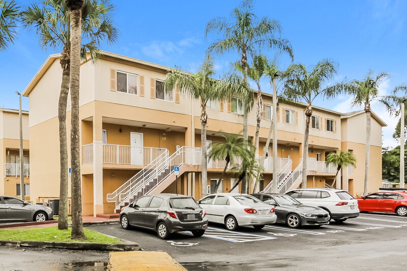 4,255/Mo, 14277 Kendale Lakes Cir Miami, FL 33183 External View
