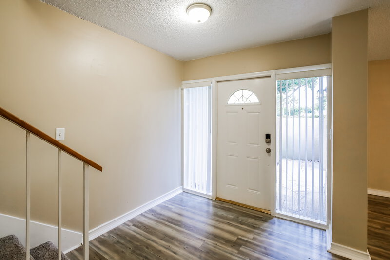 2,750/Mo, 14277 Kendale Lakes Cir Miami, FL 33183 Foyer View