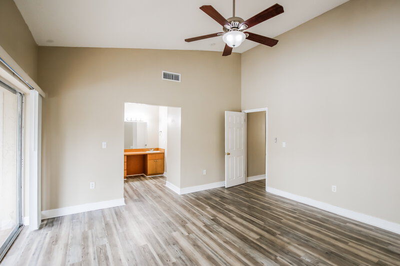 2,750/Mo, 14277 Kendale Lakes Cir Miami, FL 33183 Main Bedroom View