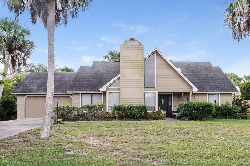 2,175/Mo, 345 SW 10th Street Vero Beach, FL 32962 External View