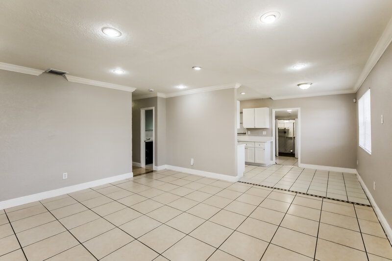 3,120/Mo, 840 NW 202nd St Miami Gardens, FL 33169 Misc View 2