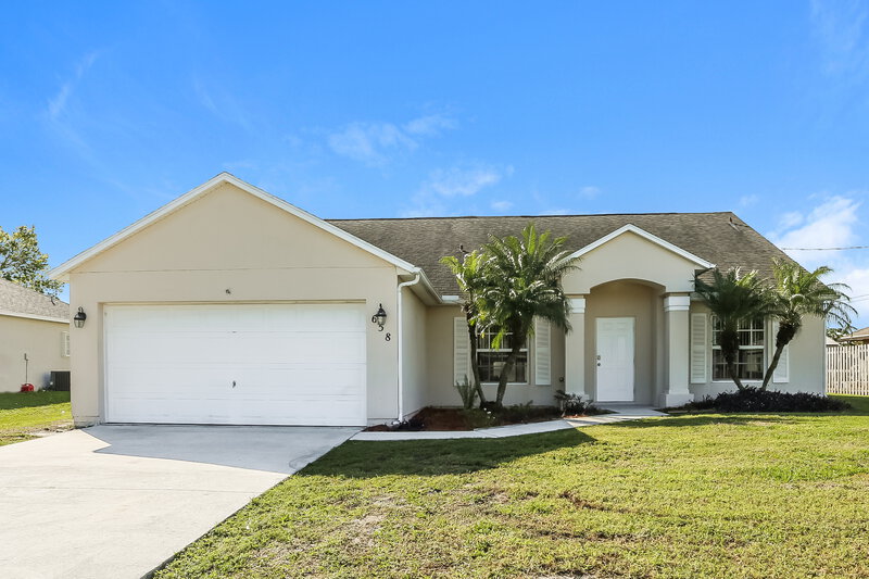 2,590/Mo, 658 SW Abraham Avenue Port Saint Lucie, FL 34953 Front View