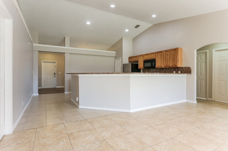 2,590/Mo, 658 SW Abraham Avenue Port Saint Lucie, FL 34953 Family Room View 2