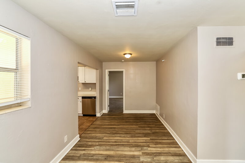 2,195/Mo, 826 S D St Lake Worth Beach, FL 33460 Dining Room View