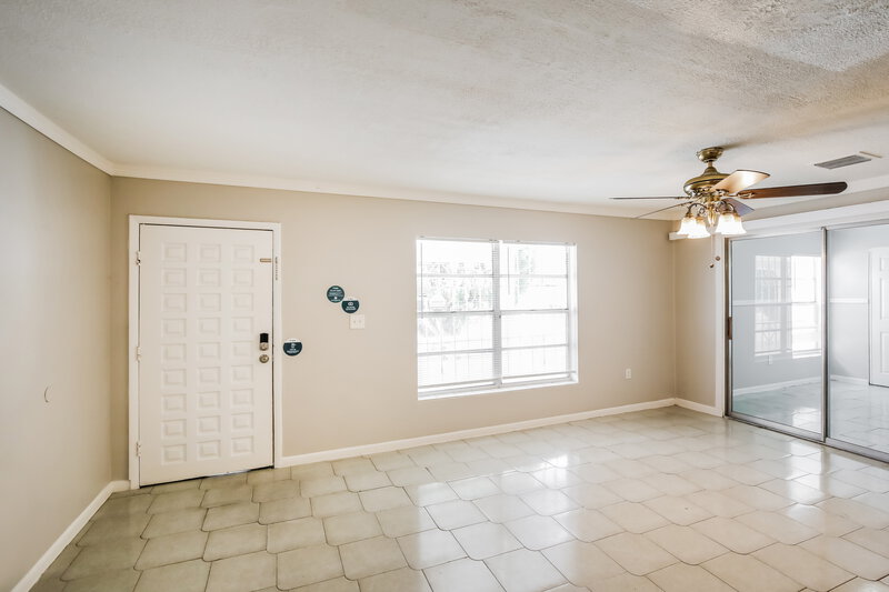 2,695/Mo, 18955 NW 45th Ave Miami Gardens, FL 33055 Misc View 2