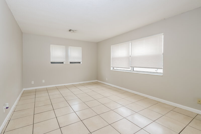 4,050/Mo, 1931 N Seacrest Boulevard Boynton Beach, FL 33435 Living Room View 2