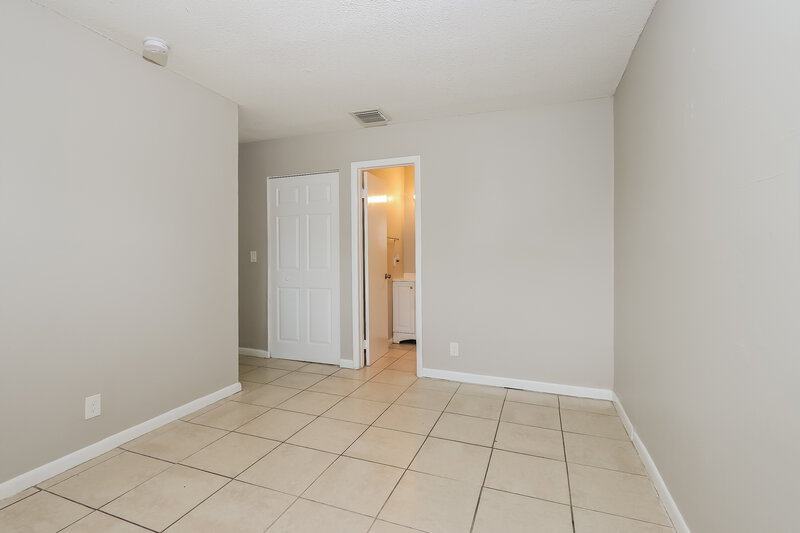 4,050/Mo, 1931 N Seacrest Boulevard Boynton Beach, FL 33435 Main Bedroom View