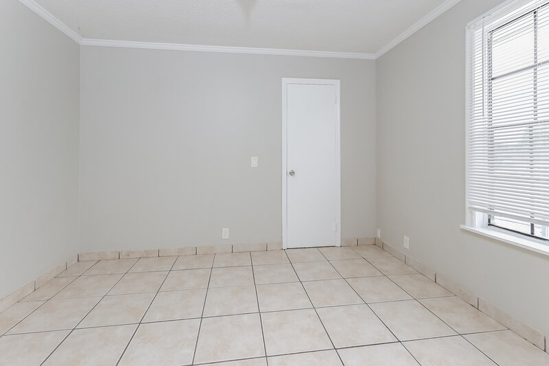 4,010/Mo, 1496 W 31st St Riviera Beach, FL 33404 Bedroom View