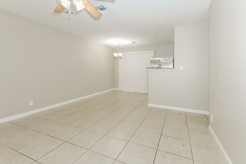 2,560/Mo, 2031 Kenwood Rd West Palm Beach, FL 33409 Dining Room View