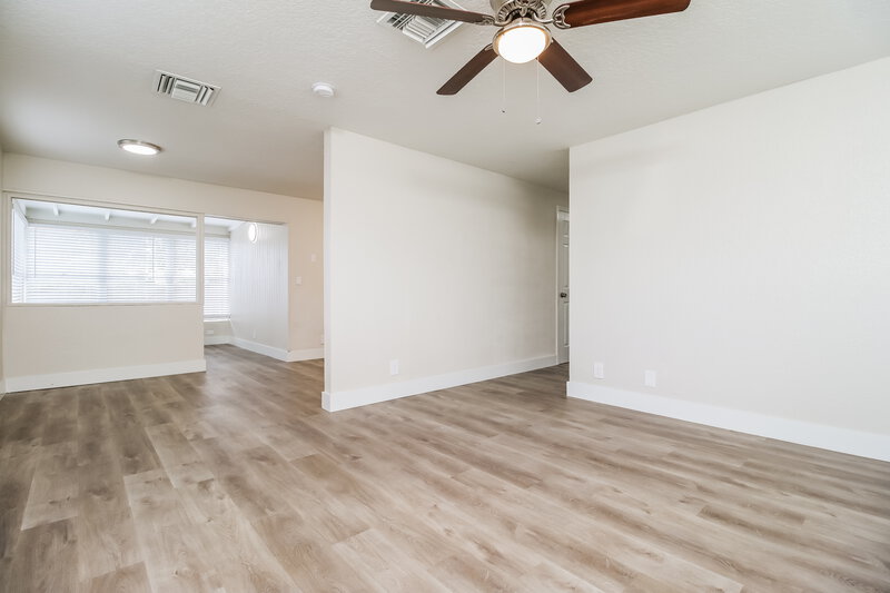 2,445/Mo, 5383 Eadie Place West Palm Beach, FL 33407 Living Room View