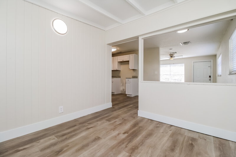2,445/Mo, 5383 Eadie Place West Palm Beach, FL 33407 Dining Room View 2
