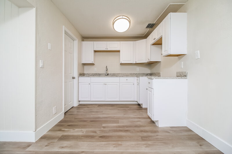 2,445/Mo, 5383 Eadie Place West Palm Beach, FL 33407 Kitchen View