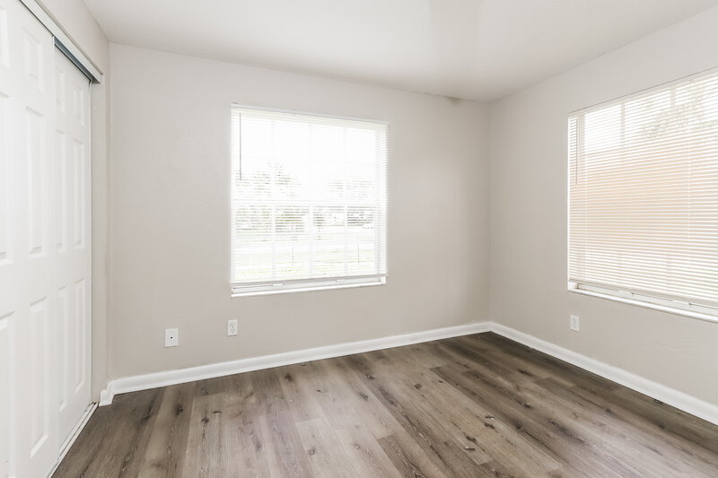 2,600/Mo, 5812 Gramercy Drive West Palm Beach, FL 33407 Main Bedroom View