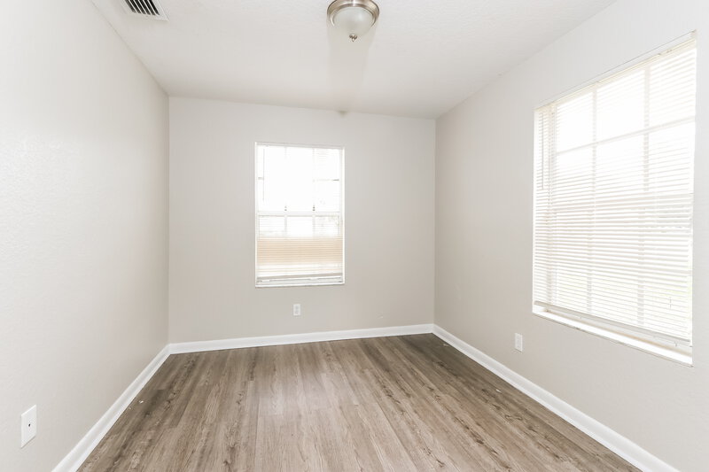 2,600/Mo, 5812 Gramercy Drive West Palm Beach, FL 33407 Bedroom View