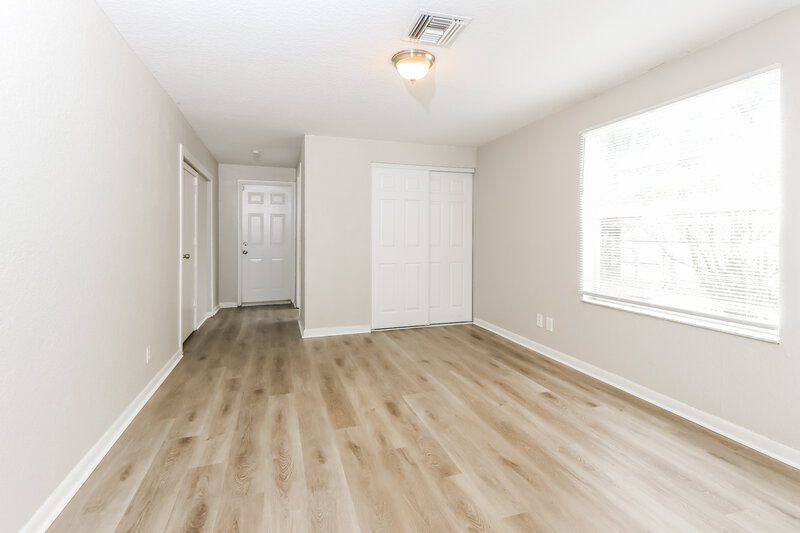 2,600/Mo, 5812 Gramercy Drive West Palm Beach, FL 33407 Bedroom View 3