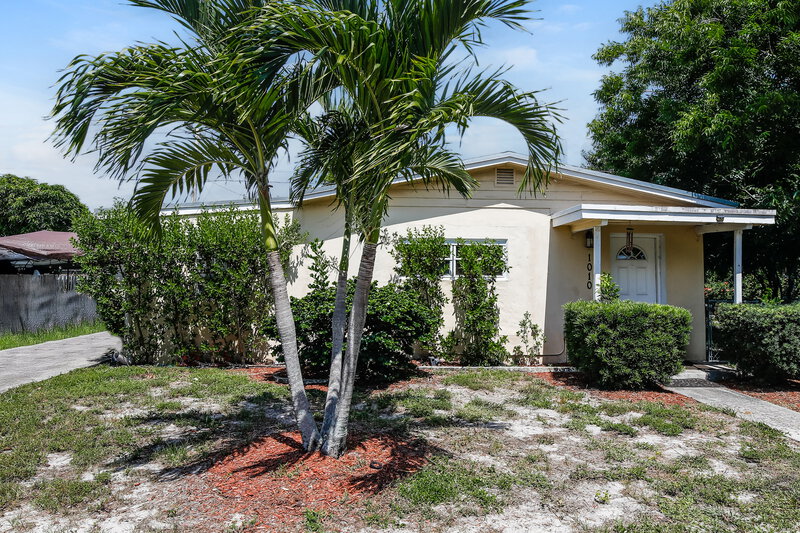 2,885/Mo, 1010 S 14th Street Lantana, FL 33462 External View