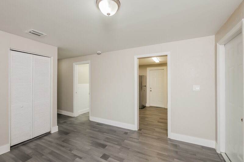 2,095/Mo, 1115 N Andrews Ave Fort Lauderdale, FL 33311 Dining Room View 2