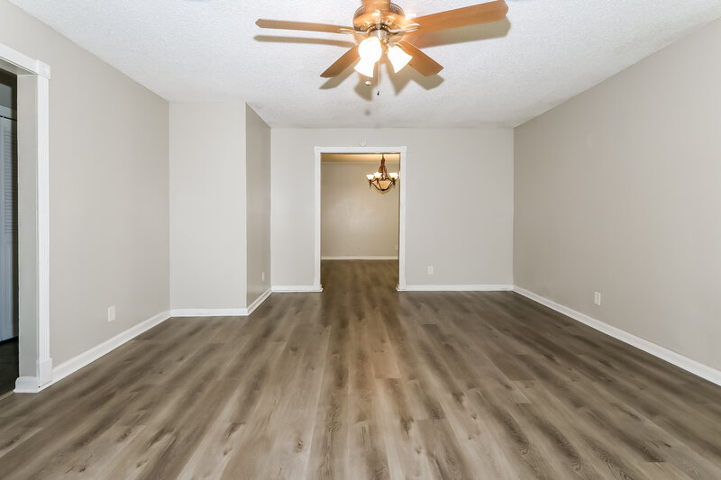 2,895/Mo, 719 Place Chateau Delray Beach, FL 33445 Living Room View