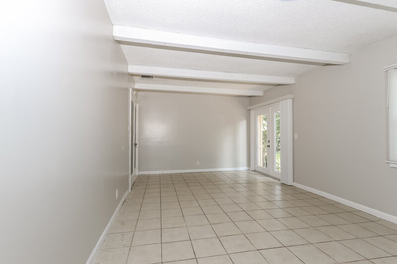 2,895/Mo, 719 Place Chateau Delray Beach, FL 33445 Family Room View