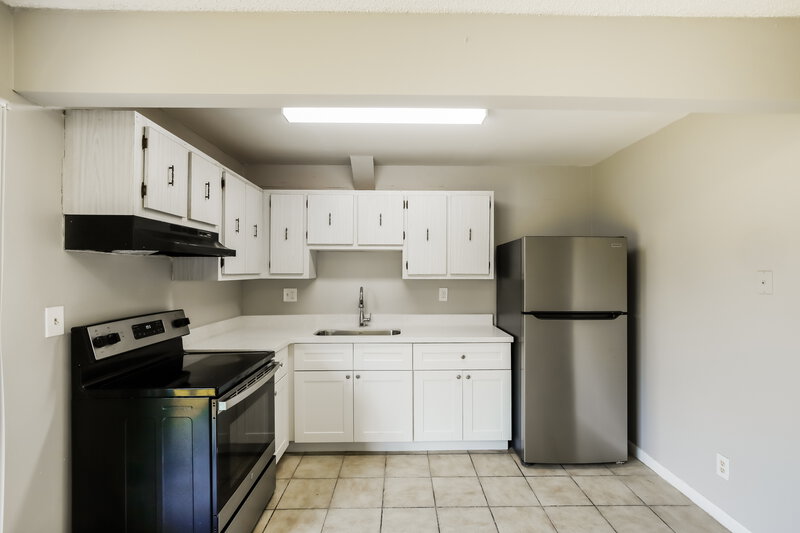 2,280/Mo, 7710 SW 6th Street North Lauderdale, FL 33068 Kitchen View
