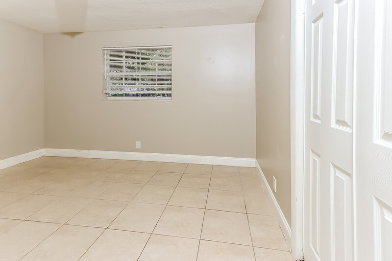 2,250/Mo, 4420 North Shore Drive West Palm Beach, FL 33407 Bedroom View