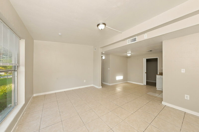 2,360/Mo, 1420 NE 40th Court Pompano Beach, FL 33064 Living Room View 2
