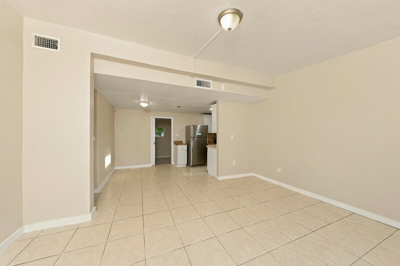 2,360/Mo, 1420 NE 40th Court Pompano Beach, FL 33064 Living Room View 3