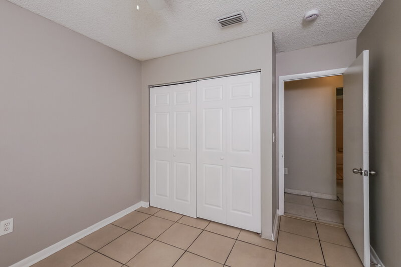 2,430/Mo, 2440 NW 139th St Opa-Locka, FL 33054 Bedroom View 3