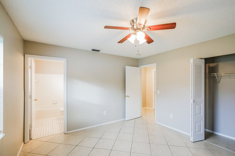 2,085/Mo, 2913 SE Ironton Avenue Port Saint Lucie, FL 34952 Main Bedroom View