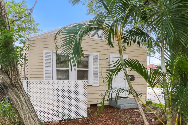 2,045/Mo, 532 S K Street Lake Worth Beach, FL 33460 External View