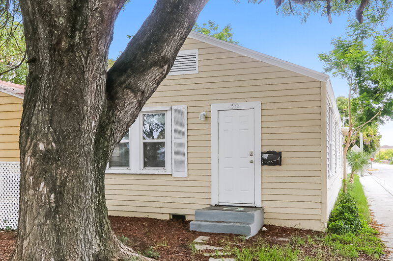 2,045/Mo, 532 S K Street Lake Worth Beach, FL 33460 Misc View 2