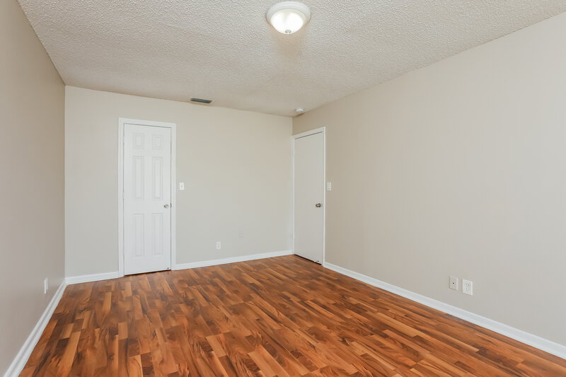 2,210/Mo, 626 SW 80th Terrace North Lauderdale, FL 33068 Main Bedroom View 2