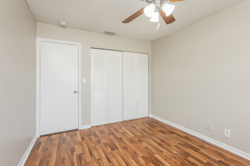 2,210/Mo, 626 SW 80th Terrace North Lauderdale, FL 33068 Bathroom View