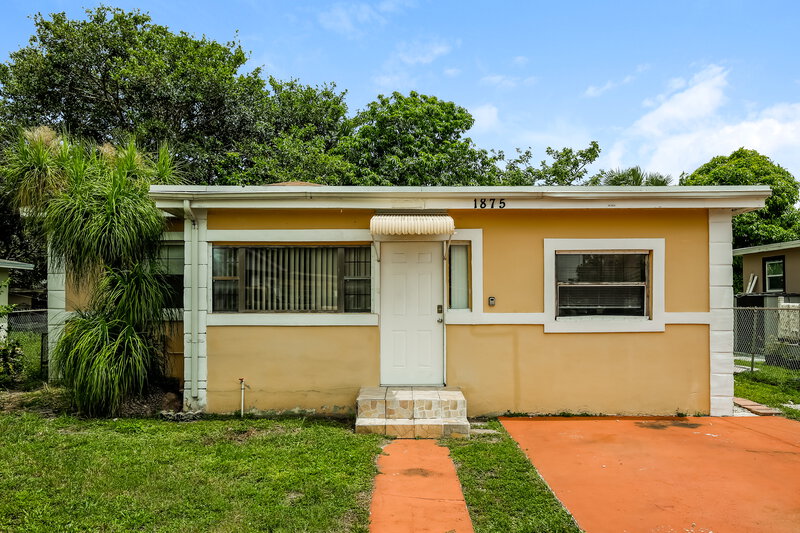 2,455/Mo, 1875 NW 151st Street Miami Gardens, FL 33054 External View